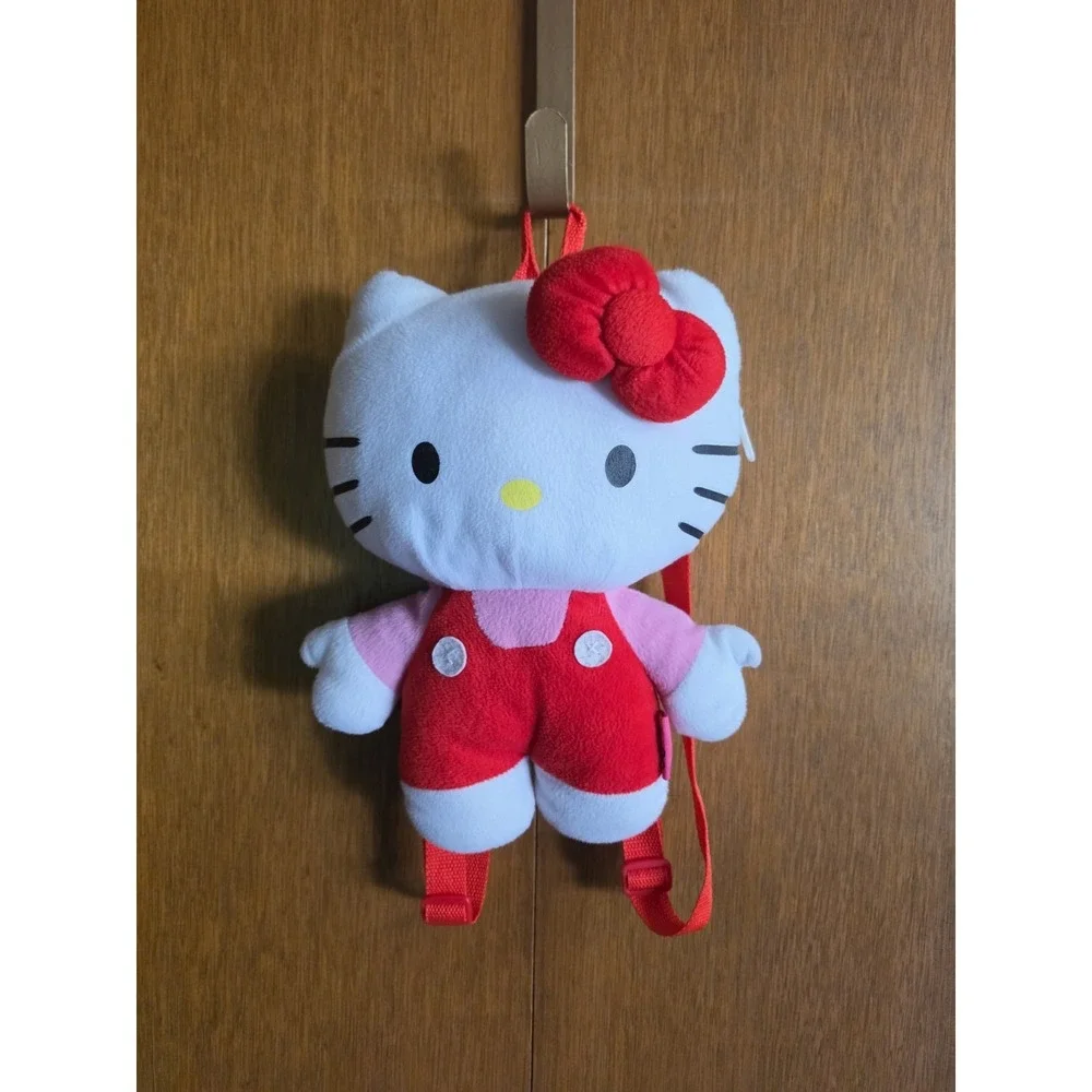 Hello‎ Kitty Plush Backpack